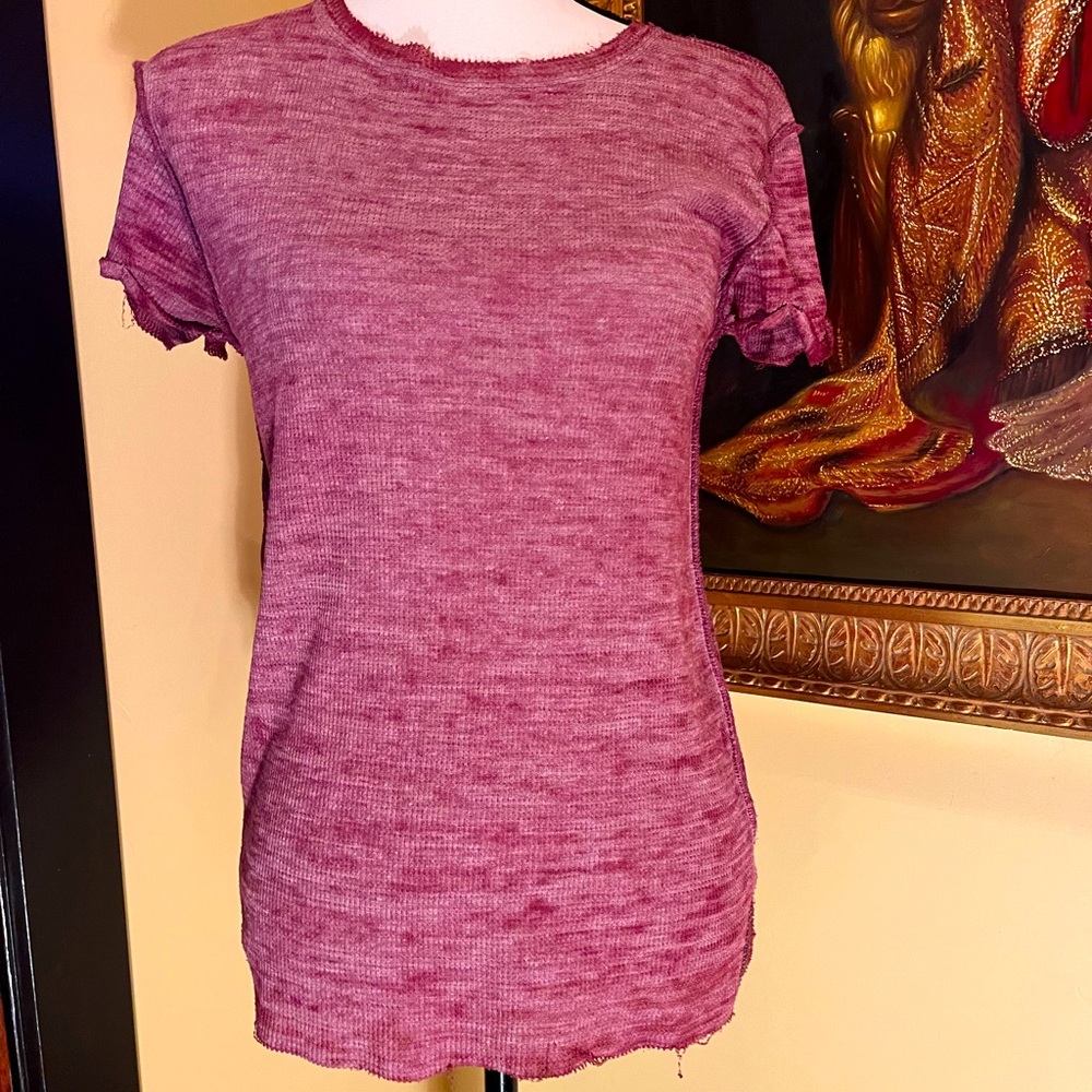 ❌SOLD❌ Free People We The Free Short Sleeved Burgundy Tshirt Top. Size: Large